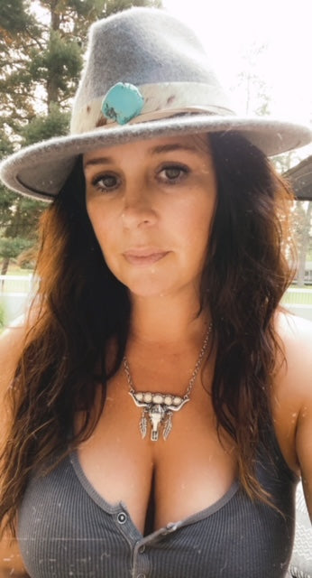 White Stone Longhorn Necklace